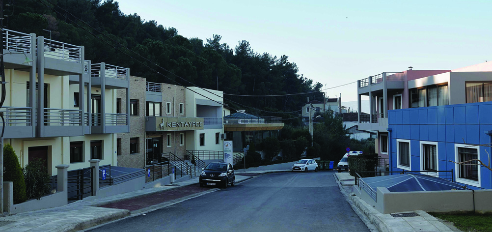 ΚΕΝΤΑΥΡΟΣ ΚΤΙΡΙΑ συνθεση.jpg